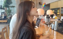 美女赤裸露私密部位图片